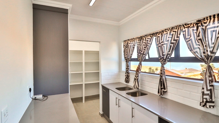 3 Bedroom Property for Sale in Dana Bay Western Cape
